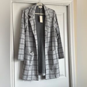 New Melloday Size Extra Large XL Black Gray Off White Plaid Cardigan Sweater